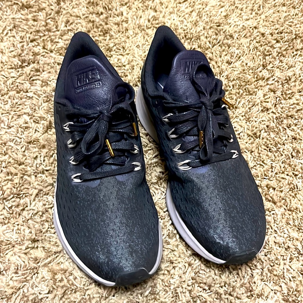 Women’s Nikes